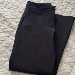 Lululemon black trousers size 6